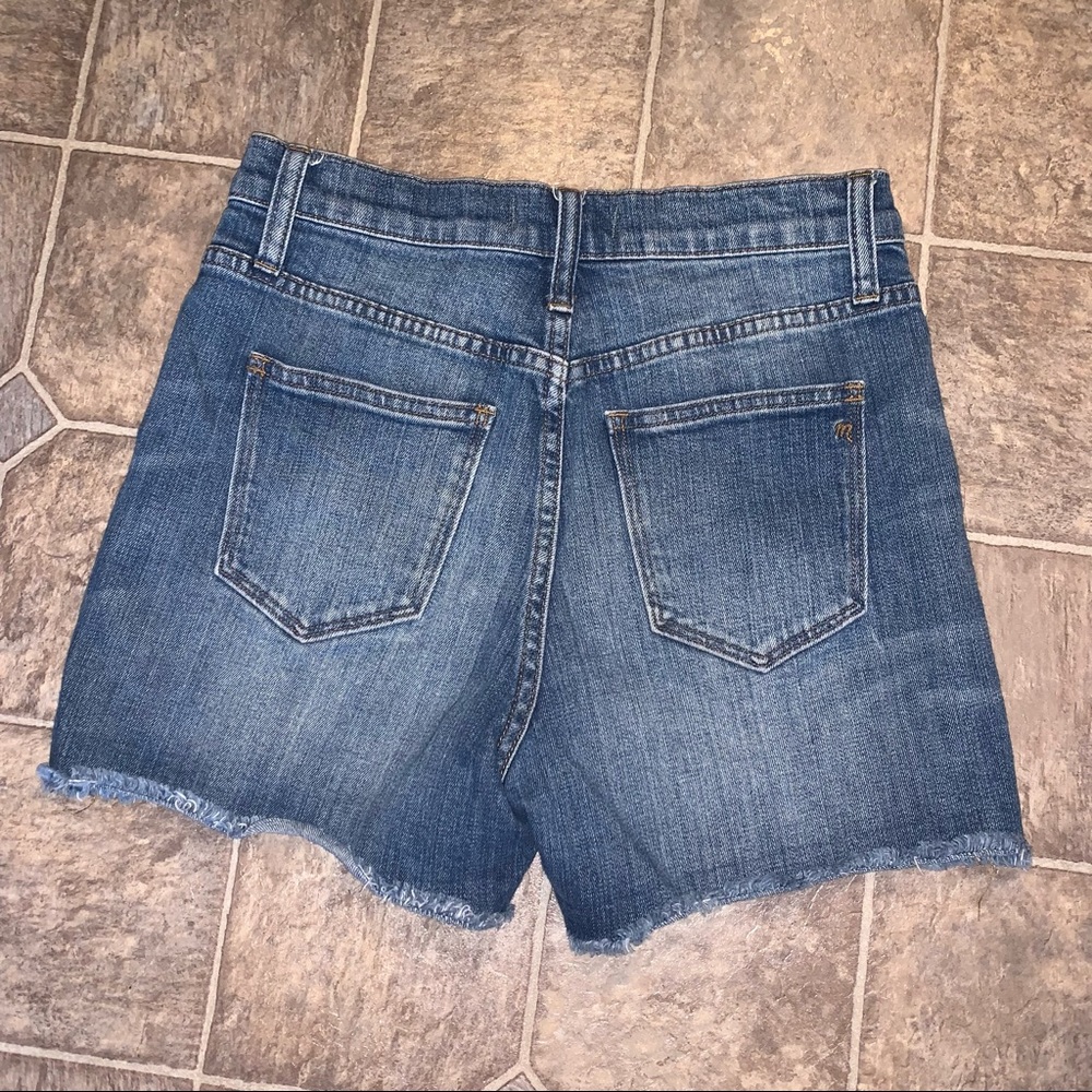 Madewell Denim Shorts // Size 26 // Fringe Edge // High Rise | Summer, Vacation